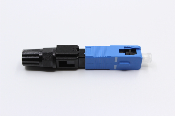 100 Stück FTTH-Faser-Schnellanschluss-Feldmontage für eine reibungslose Übertragung von Fasersignalen