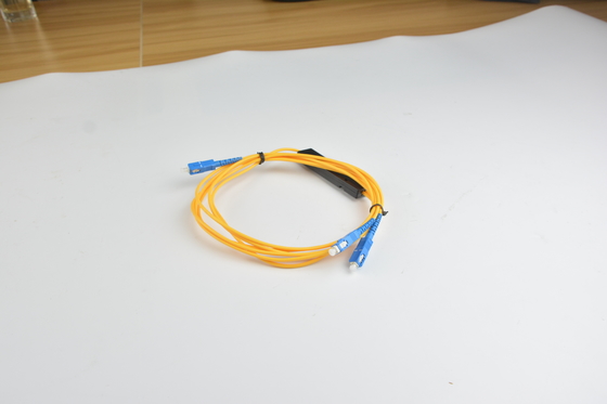1x2 4 8 16 Box PLC G657A1 0,9mm SCUPC Tapered Fiber Optic PLC Splitter für die Direktivität dB ≥55