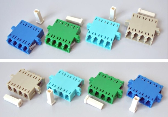 FTTH-Faseroptikadapter LC Quad Flange Coupler 4 LC für 40 bis 85 Temp Kompatibilität