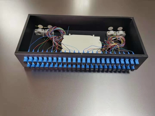 High Directivity dB ≥55 24 Port SC/APC Glasfaserkabelspalter für drahtlose LAN-Netzwerke