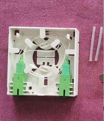 2 Port Splitter Glasfaser-Terminalbox für normale Kabel-Eingänge Einfache Installation