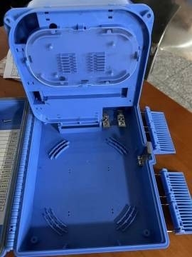 300*245*100 mm Mini-Type Splitter FDB für FTTH-Vertriebsfasersystem in Indonesien