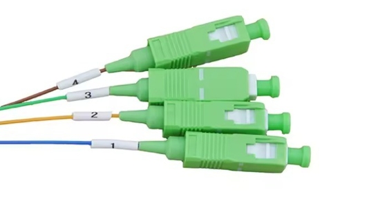 SC/APC-Anschluss 1x4 Glasfaser Stahlrohr PLC Splitter für Wellenlänge 1260-1650nm